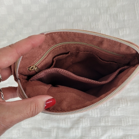Heyday mauve soft pink gold zipper travel tech pouch 8 x 6 girlie fancy NWOT - Picture 6 of 9